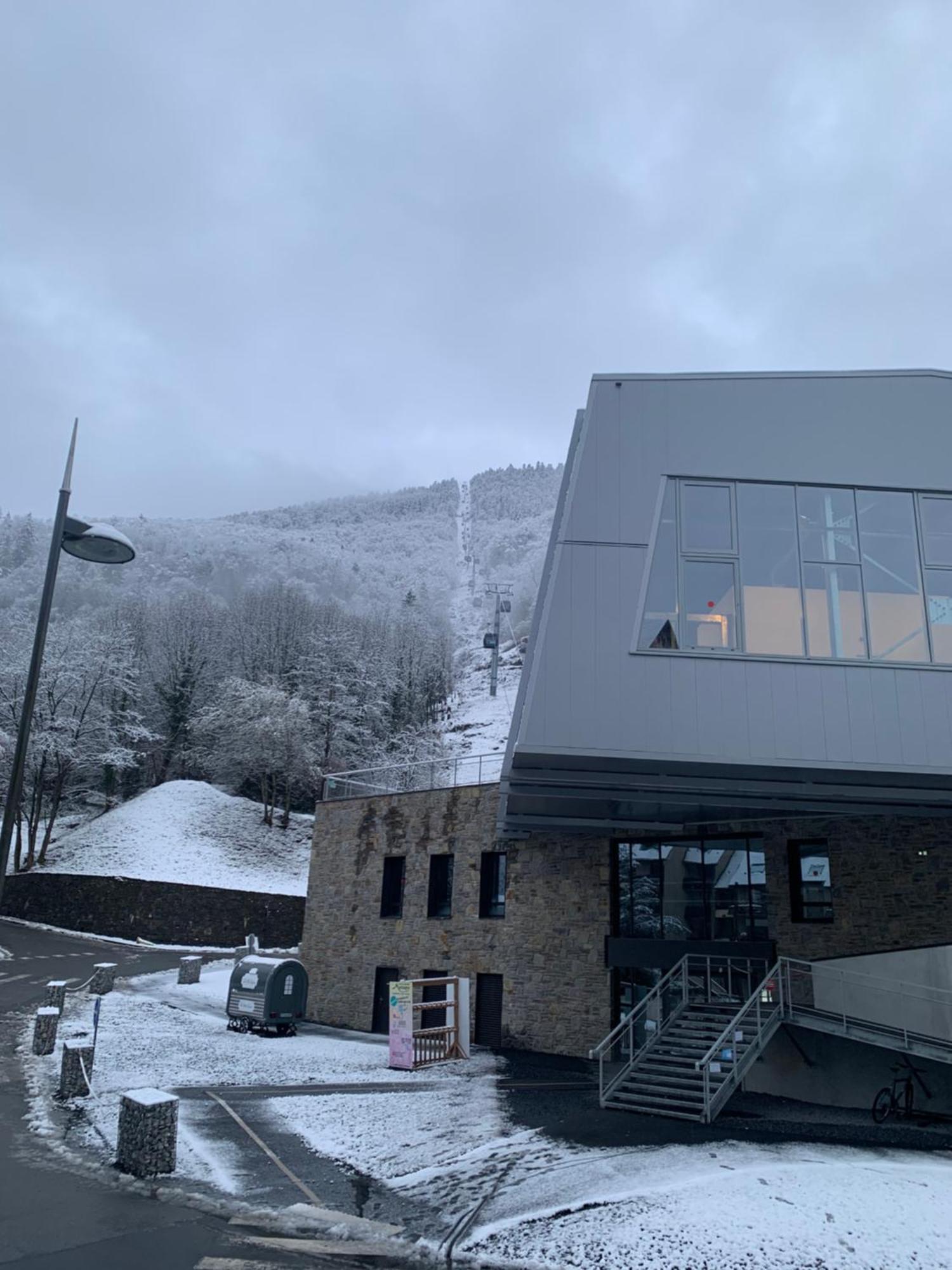 Appartement Au Pied Des Telecabines Res La Soulan Bagnères-de-Luchon Exteriér fotografie